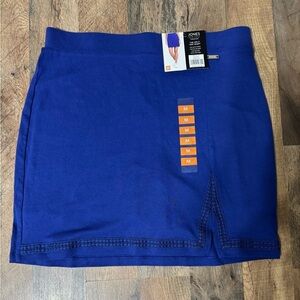 Jones New York Sapphire Blue Hem Skort Size M, NWT